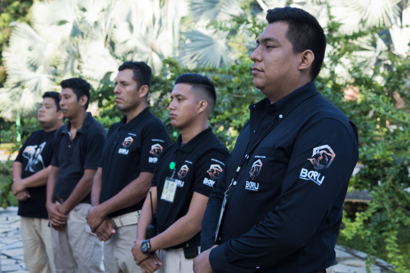 Personal disciplinado y en alerta constante — BORU Seguridad Privada